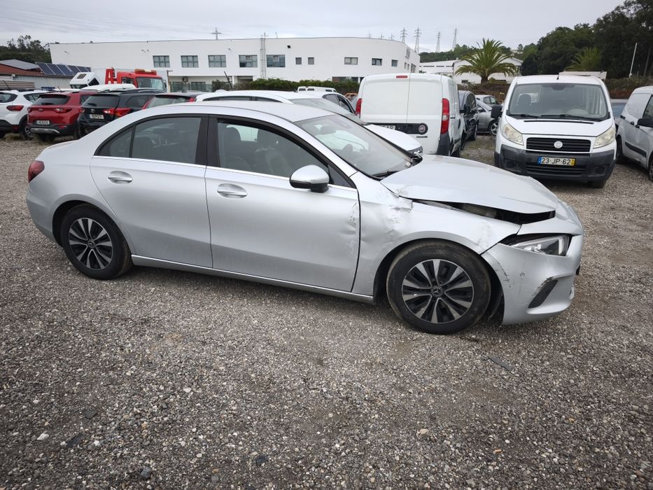 Mercedes   A 180