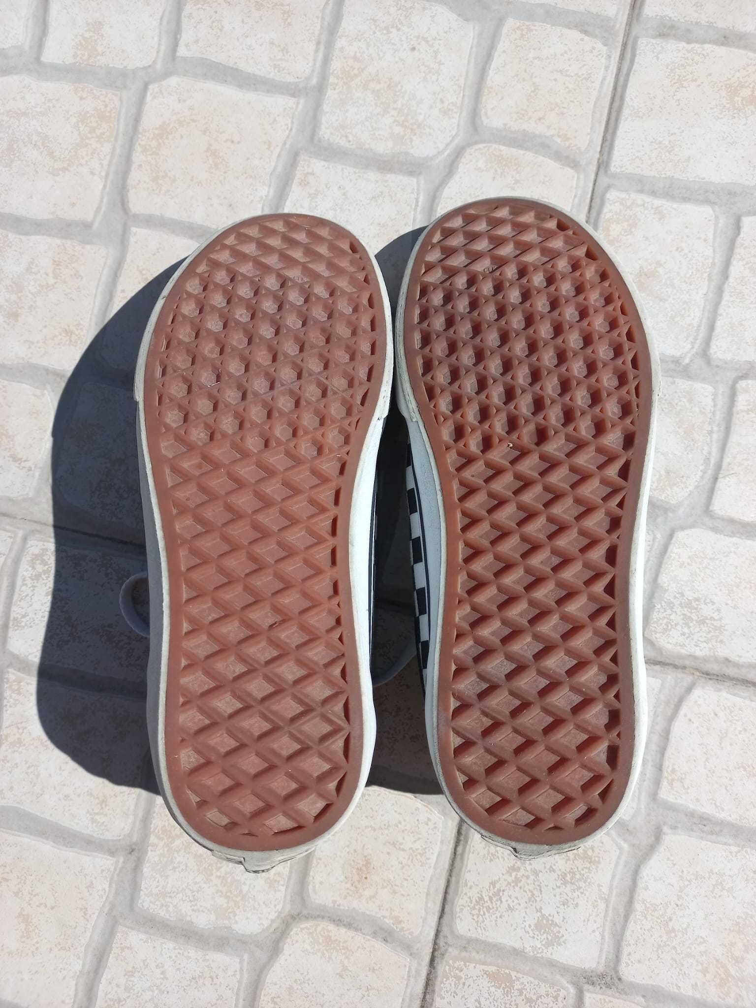 Tênis Vans checkered