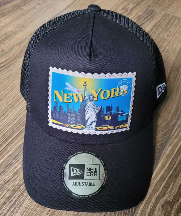 czapka z daszkiem New Era Trucker Postcard New York czarna z logo NOWA