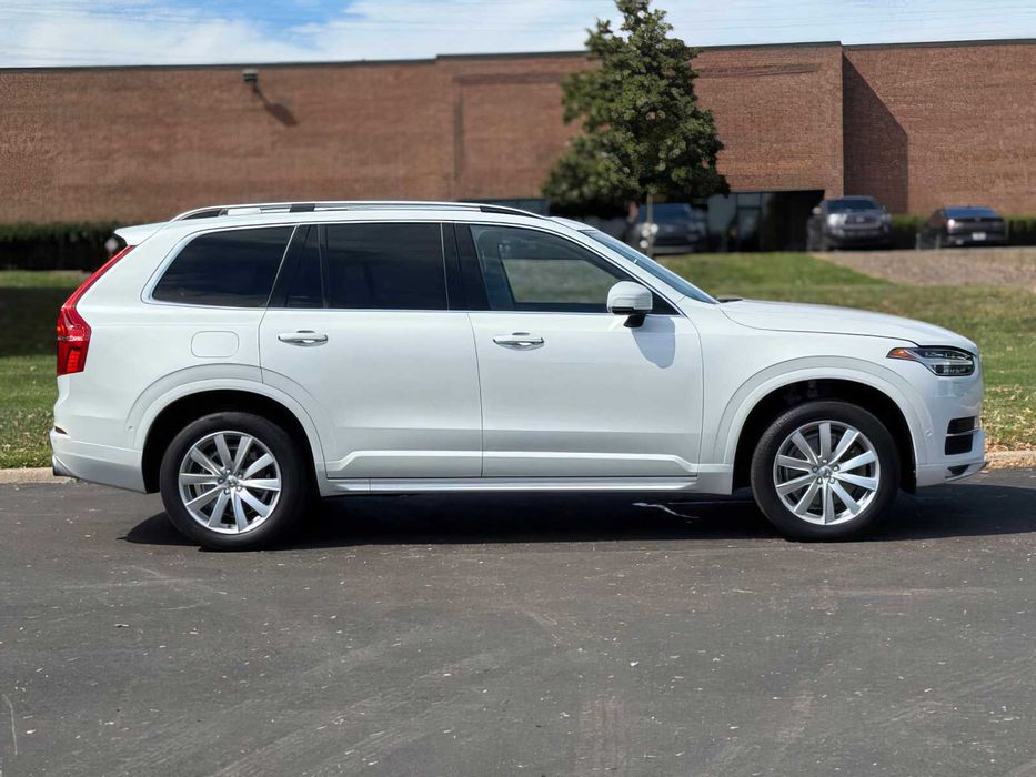 Volvo XC90      2018
