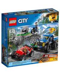 Конструктор LEGO City Погоня на ґрунтовій дорозі (60172)