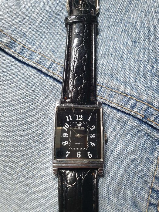 Zegarek damski w dobrym stanie