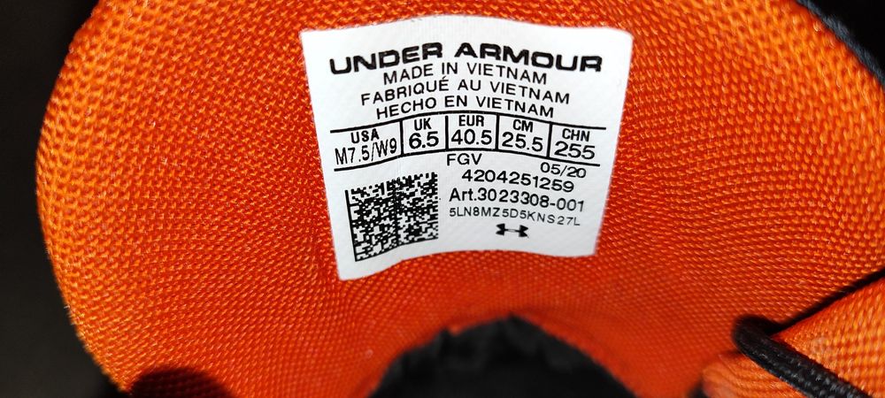 Чоловічі кросівки Under Armour Charged Bandit Trek Trail