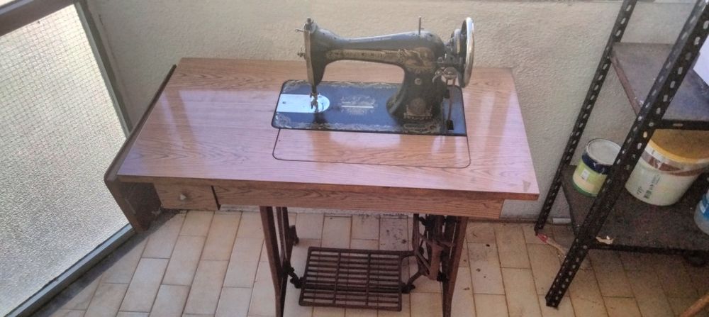 Máquina de costura vintage