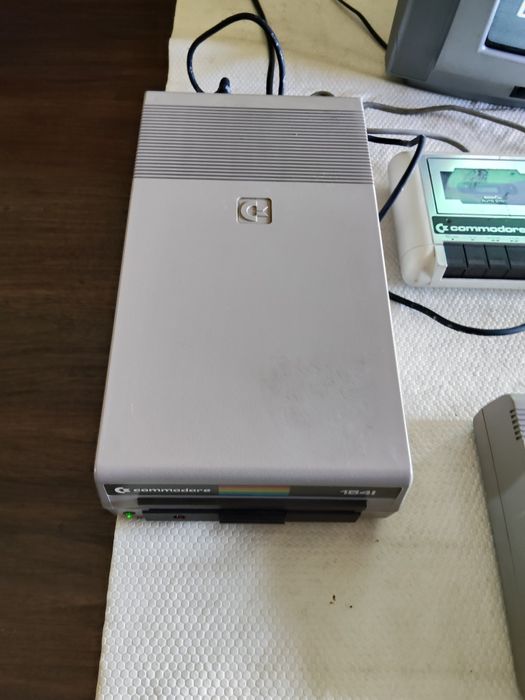 Computador Commodore 64 Breadbin