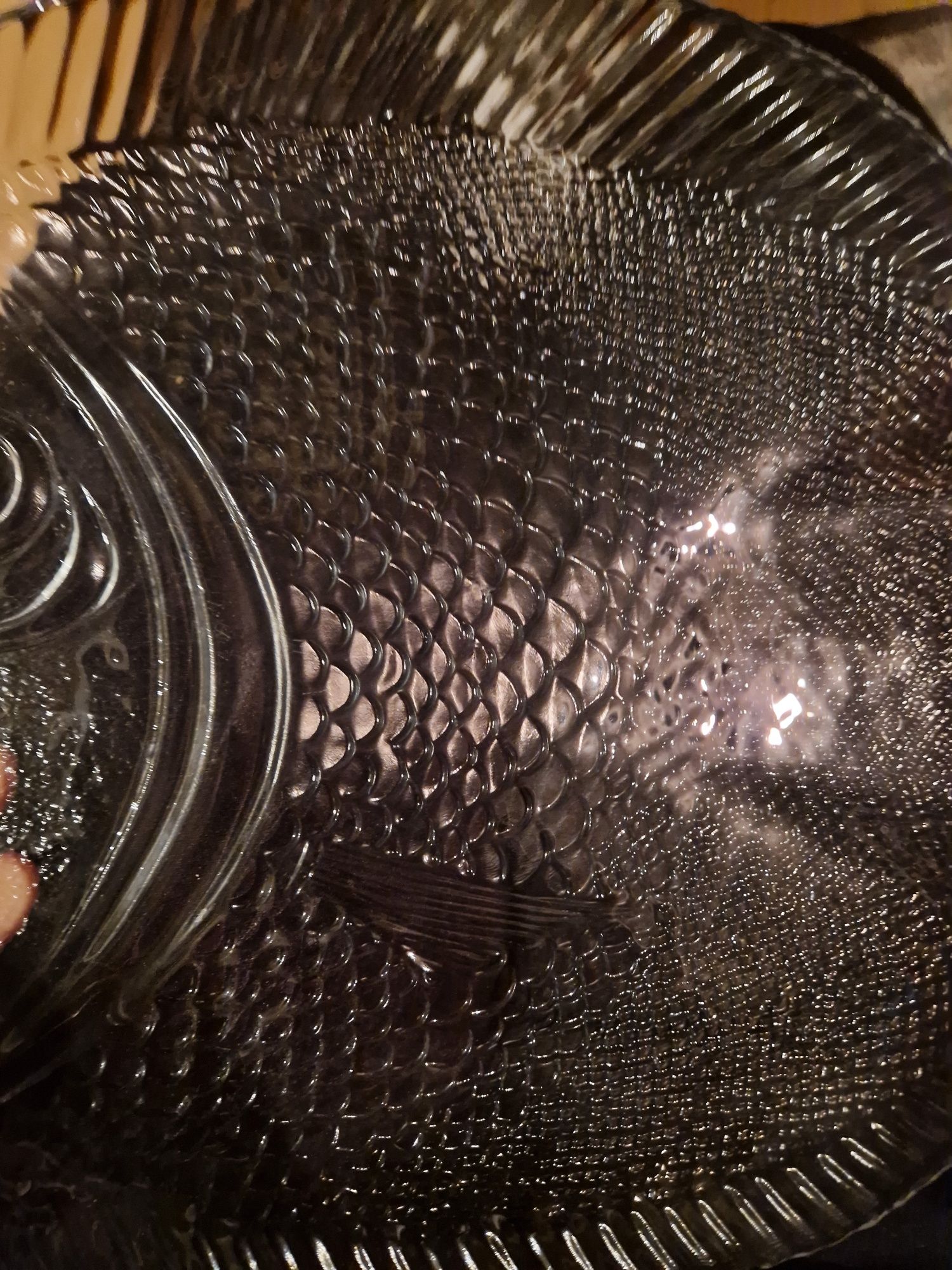 Duży szklany talerz półmisek w kształcie ryby