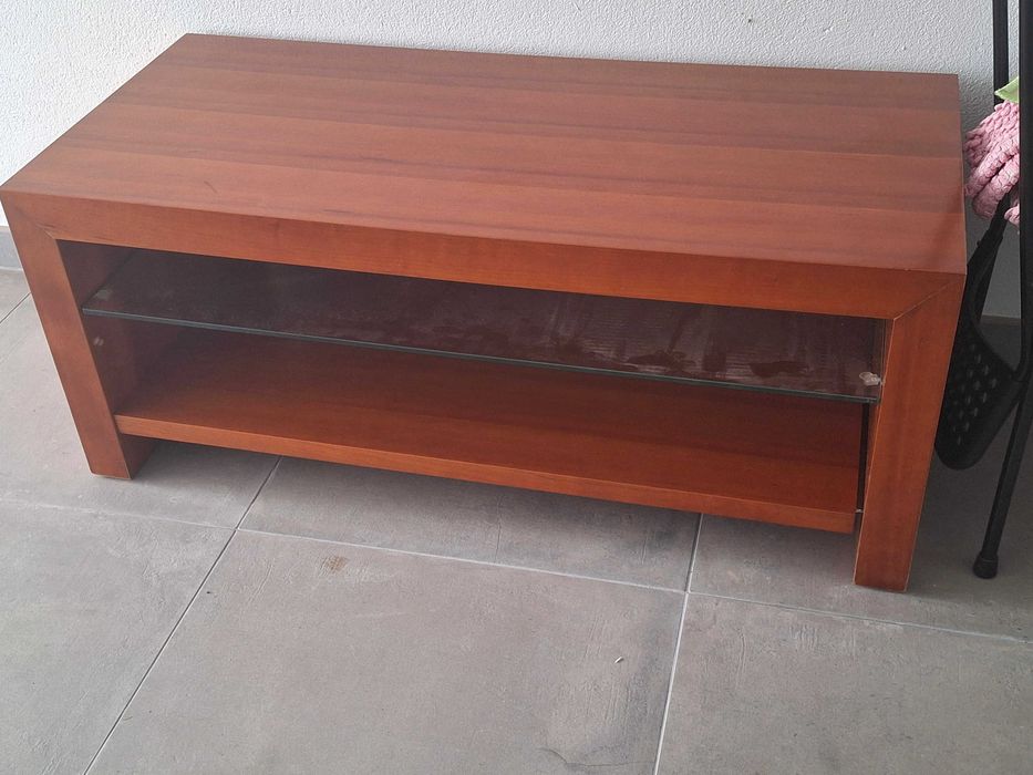 Móvel TV com divisória em vidro