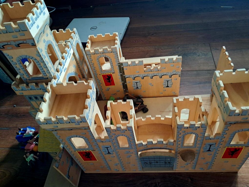 Zamek rycerski drewniany Montessori