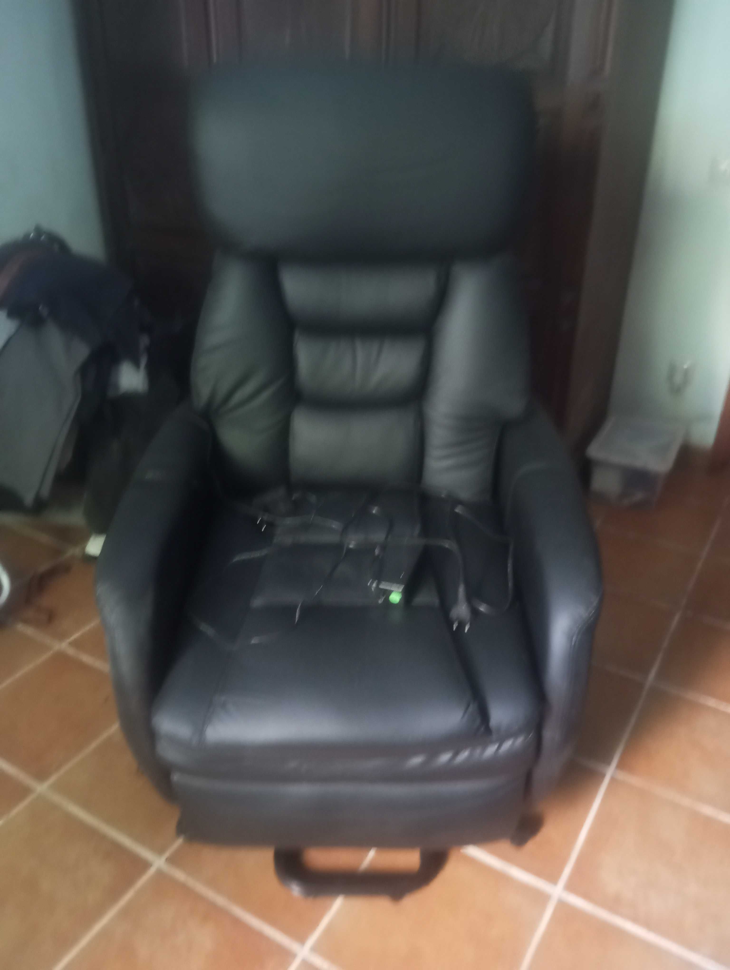 Sofá Relax elevatório com massagens