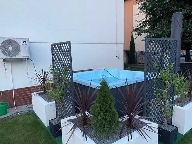 Nowe całoroczne jacuzzi ogrodowe SPA w ogrodzie jakuzzi hydromasaż