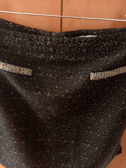 Spódniczka mini Olivier Bonas M 38 czarna wyszywana różową nitką