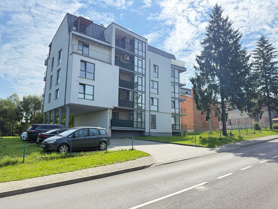 Продається простора 2-кімнатна квартира у курортному місті Моршин!