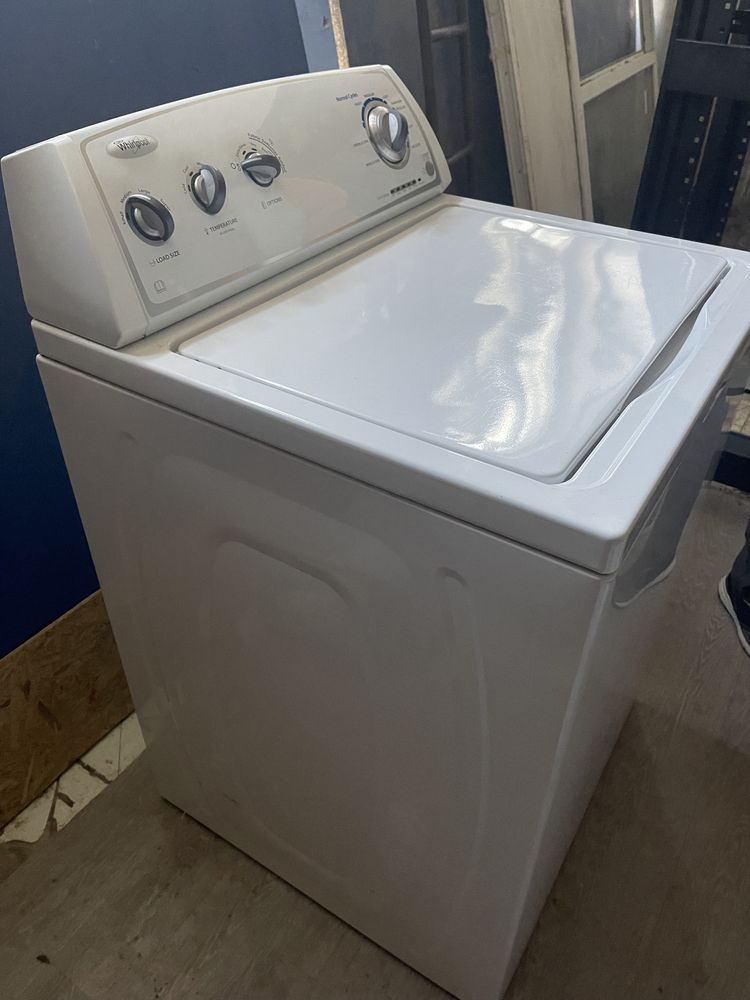 Промислова пральна машина Whirlpool
