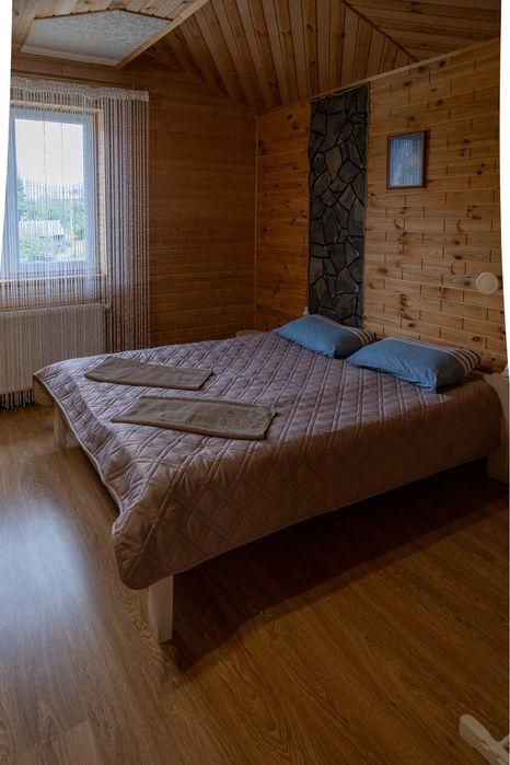 Будинок у Карпатах з банею та каміном "Перлина Прикарпаття"