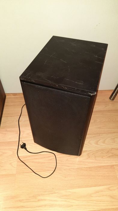 Subwofer aktywny Canton