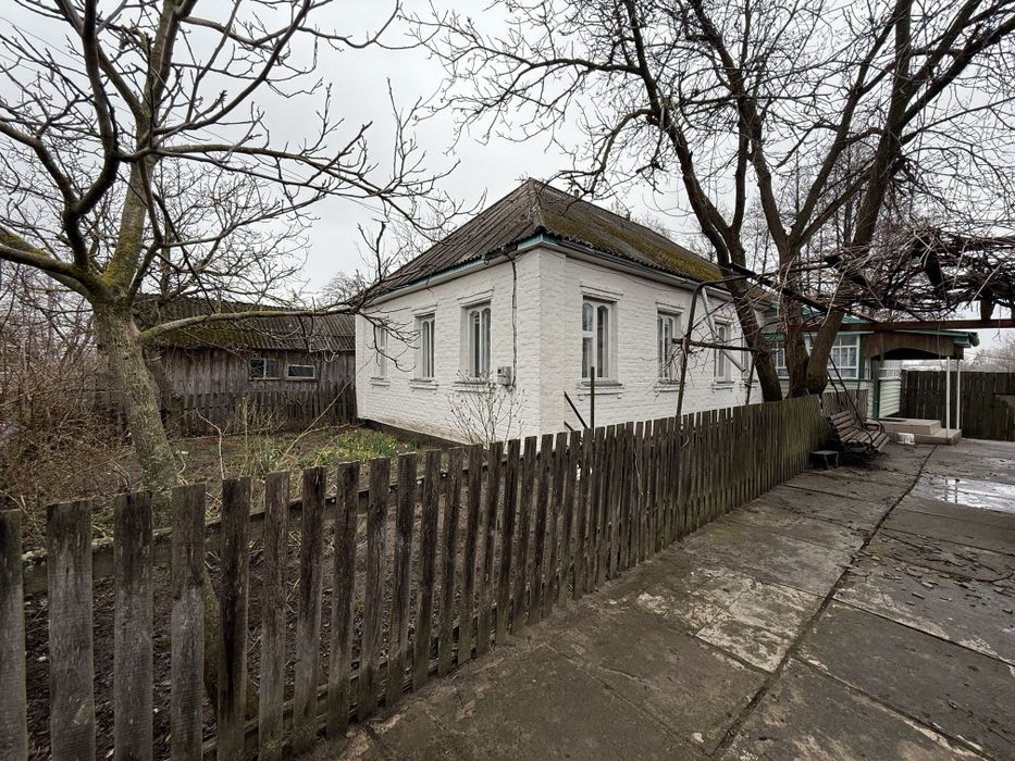 Продається будинок неподалік Києва