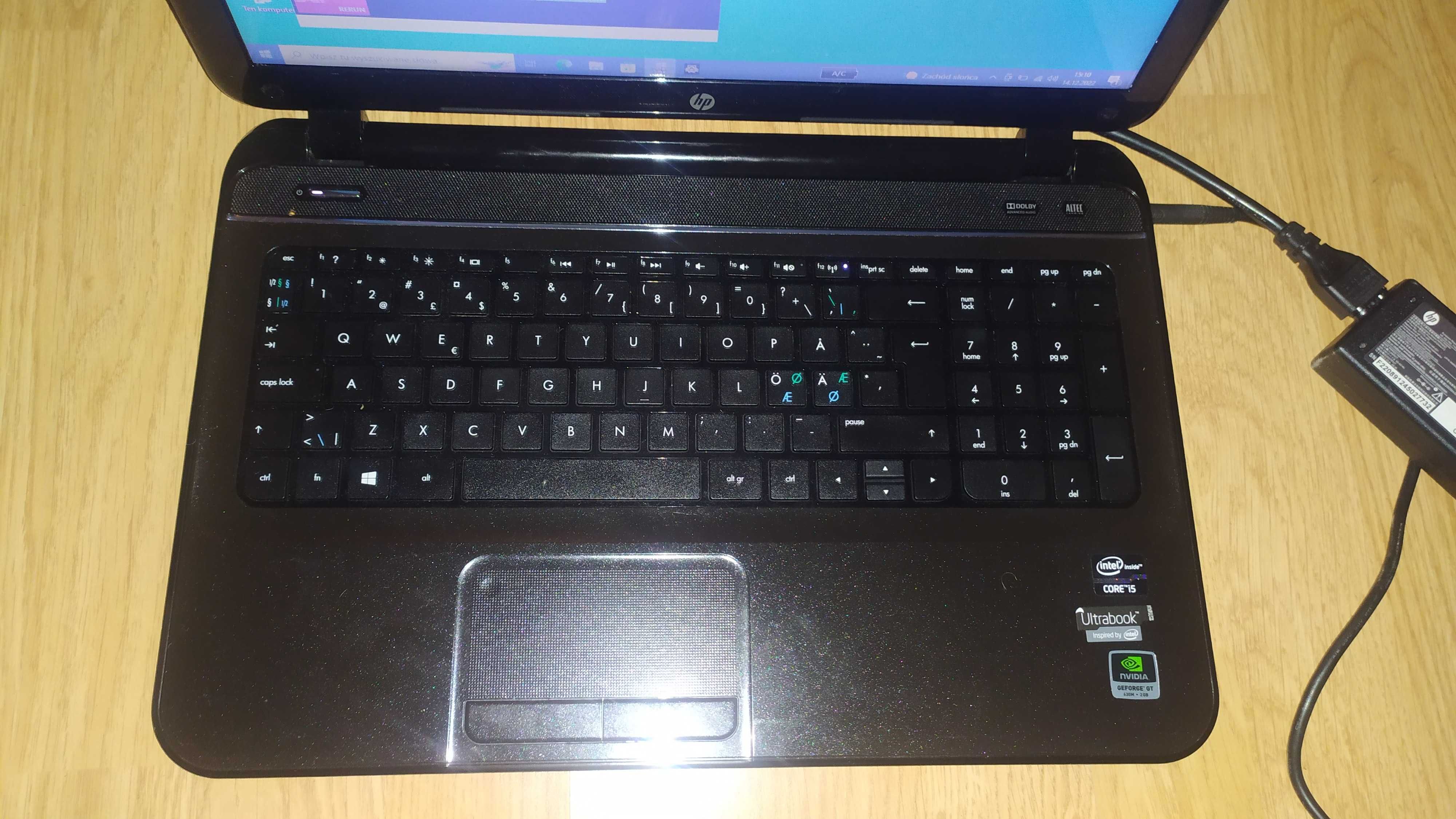 Notebook hp pavilion sleekbook 15-b104eo Intel i5 4x HD HDMI WIN10 SSD