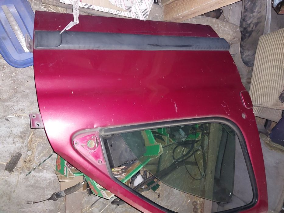 Peugeot Partner 2002 błotnik drzwi zderzak