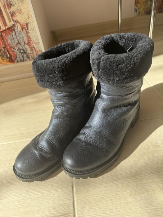 Взуття жіноче зимове