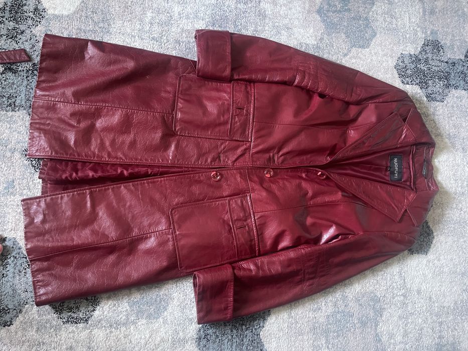 Пальто шкіряне з натуральним хутром! Розмір ML!