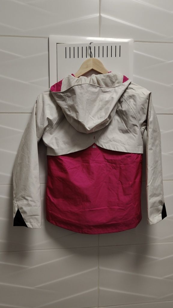 Kurtka Quechua r. 10-11 lat 140 cm NOWA z wadą