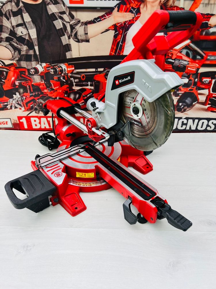 Пила торцювальна Einhell TC-SM 216