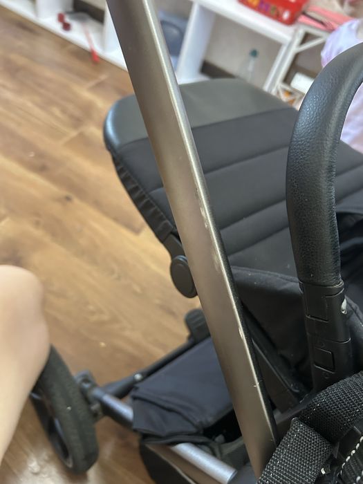 Прогулочная коляска Carrello Ultra — реверсивный блок