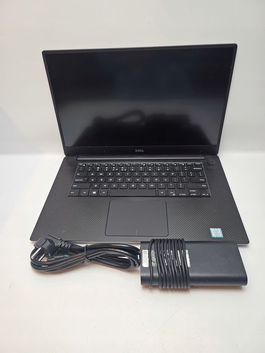A466] Laptop Dell Precision 5520 i7-7820HQ 16GB 256 NVMe W11 bat