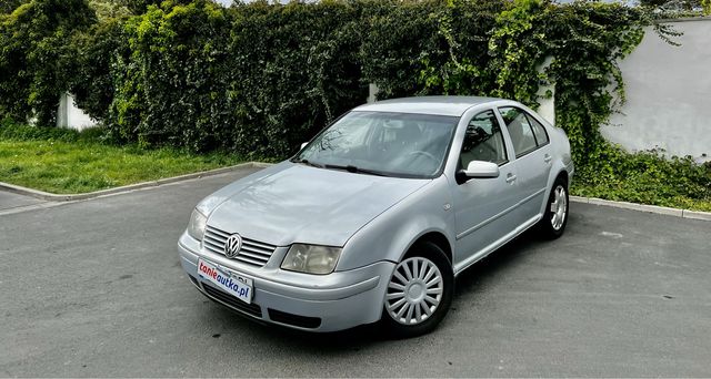 Volkswagen Bora 1.6 // 2002 // Klima // Alufelgi // Zadbany