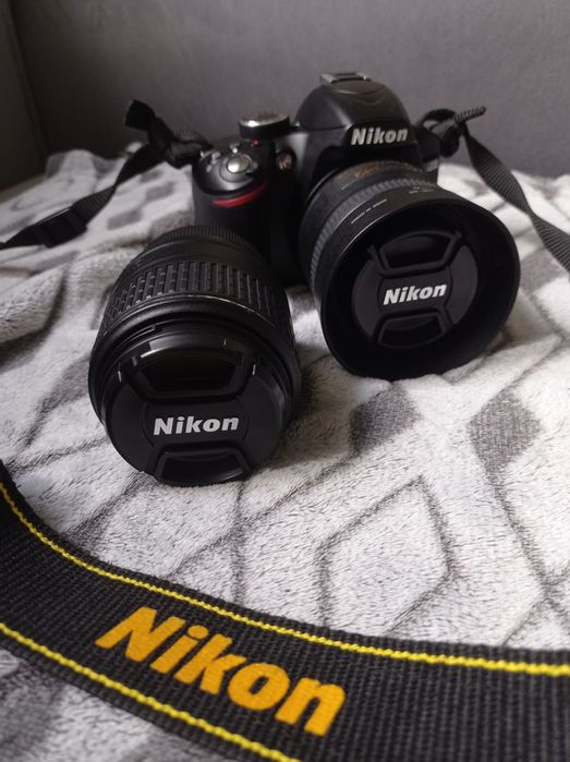Aparat lustrzanka Nikon D3200 dwa obiektywy AF-S nikkor 35mm 18-55mm