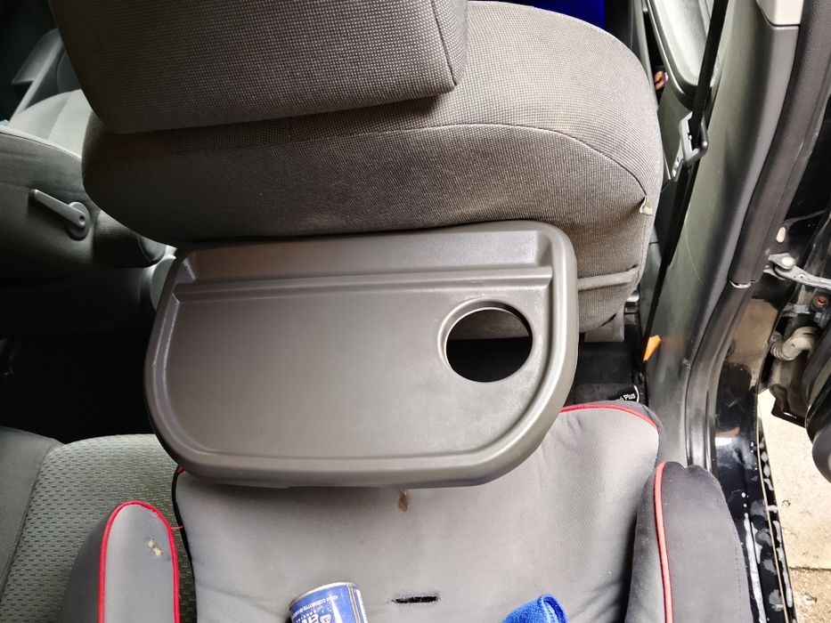 Форд фокус Ц Макс