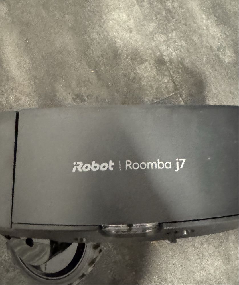 Robot sprzątający Roomba j7