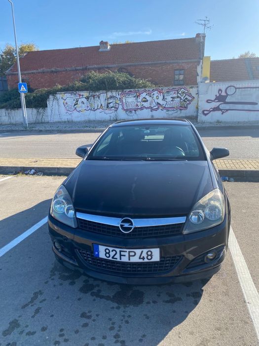 Vendo Opel Astra GTC PRETO