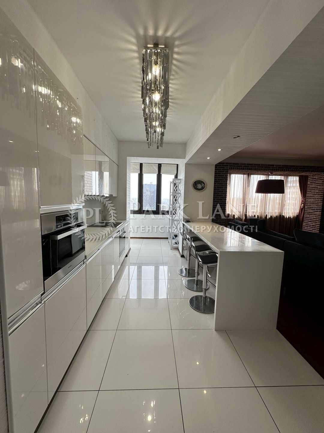 Продаж 3-кімнатної квартири, Старонаводницька, 8б, Печерськ.