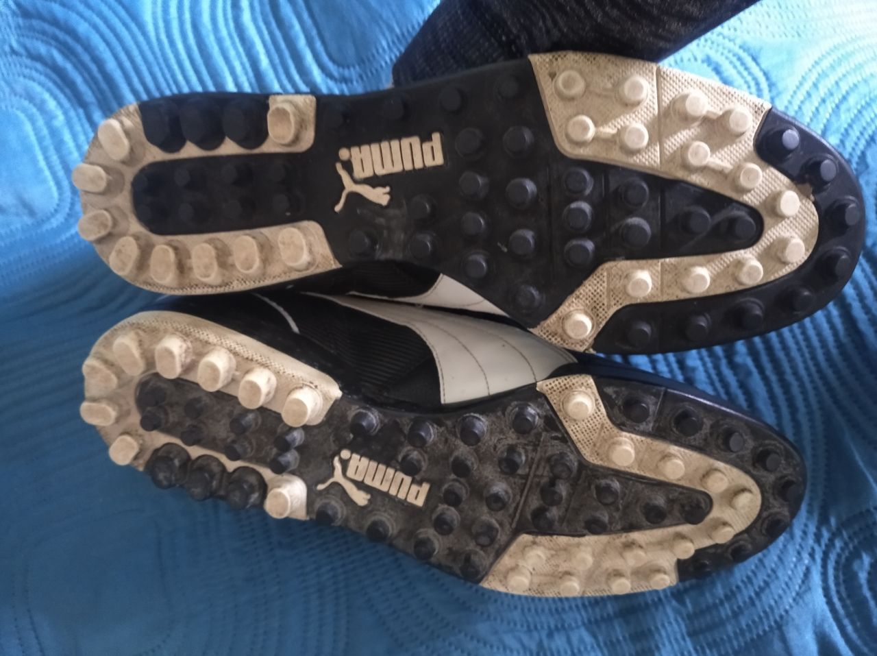 Продам шкіряні сороконіжки Puma. Сороконожки.