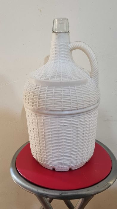 Vendo garrafões de 5 litros em vidro