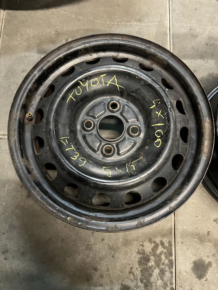 Felgi stalowe z czujnikiem TPMS 5Jx15H2 ET39 4x100 Toyota Yaris - 2szt