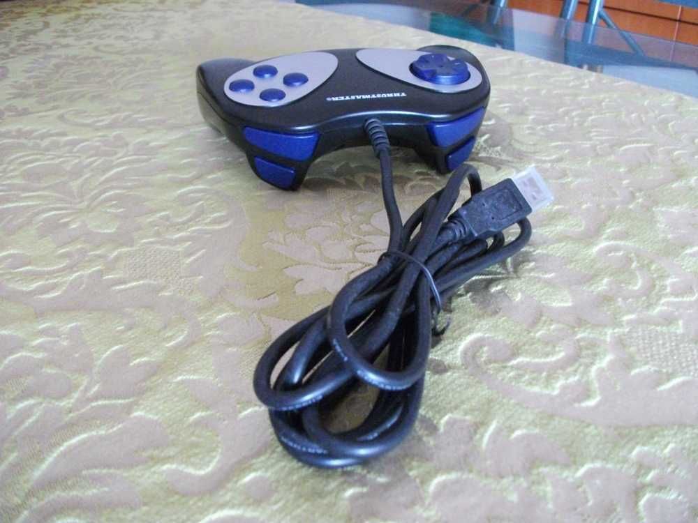 Comando de jogos Thrustmaster