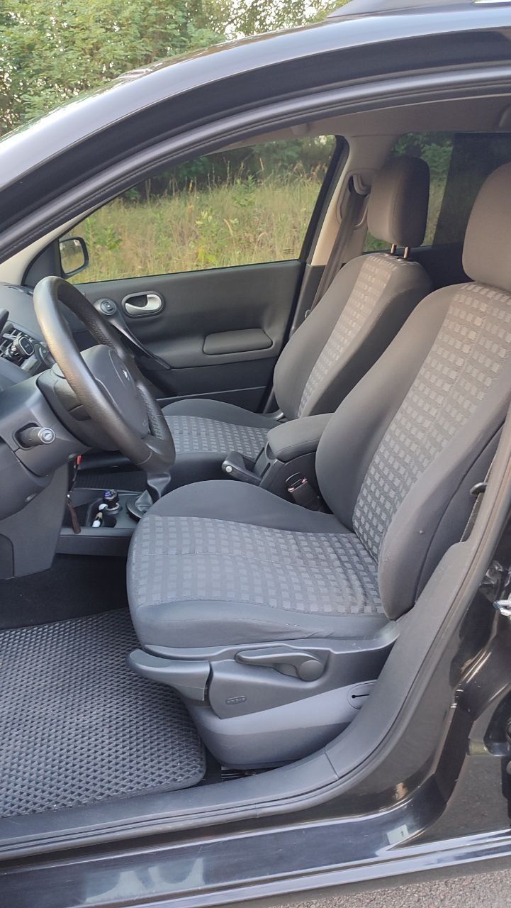 Renault Megane 1.6 бензин