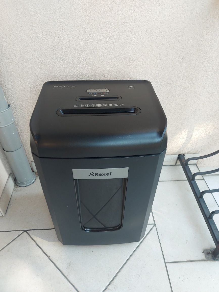 REXEL Pro Max RSX 1538 niszczarka dokumentów, papieru profesjonalna