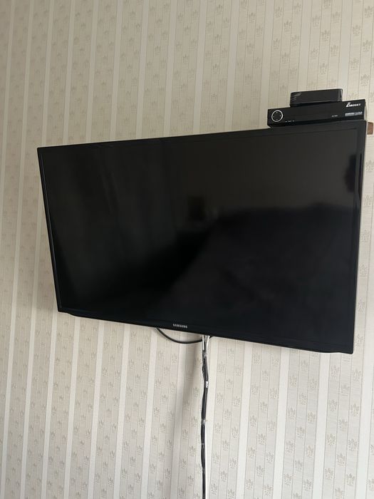 Продам телевізор Samsung UE40ЕH5007K