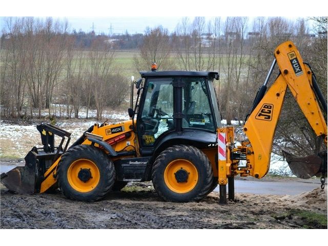 USŁUGI MINIKOPARKĄ 3 t,KOPARKO-ŁADOWARKA, transport przyłącz wodkan
