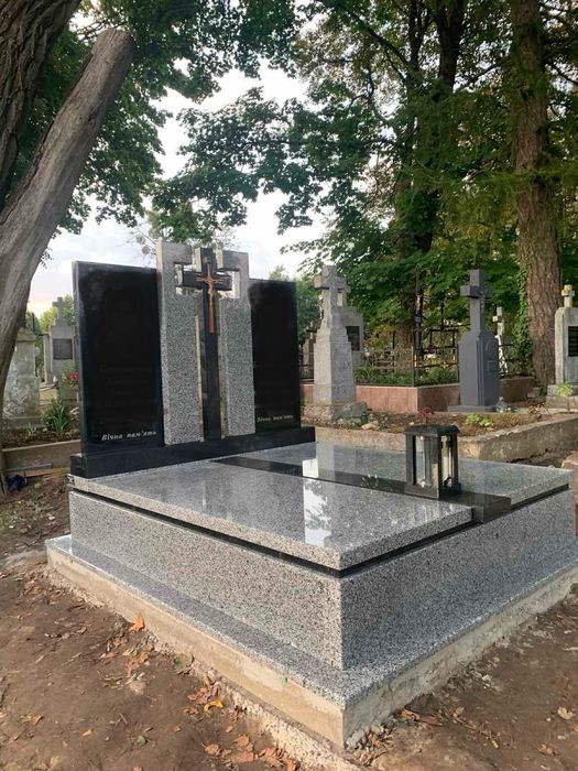 Виготовлення/Встановлення/Реставрація памятників/Бруківка.