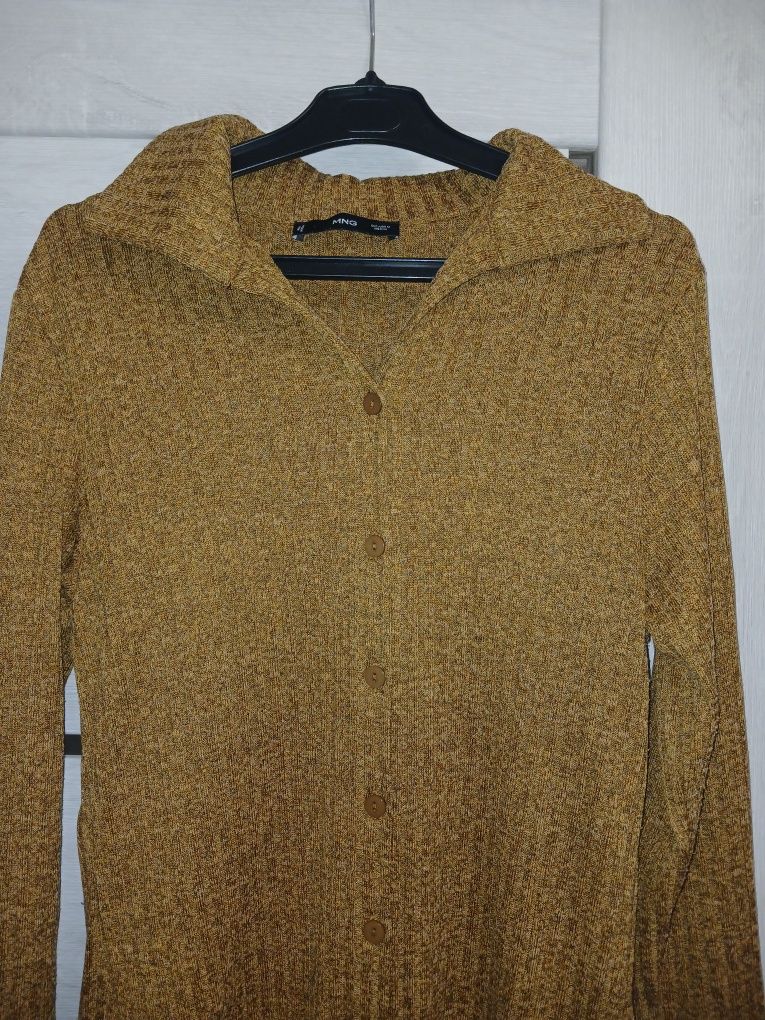Платье в рубчик mango