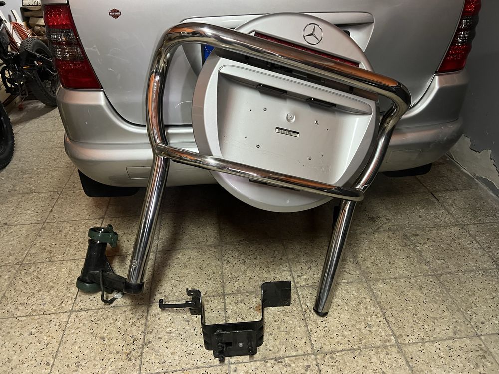 Orurowanie tył na koło zapasowe Mercedes ML W163 rury osłona koła zap.