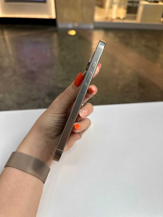 SUPER CENA/iPhone 16 Pro 128GB/gwarancja 24 msc/ZŁOTE TARASY