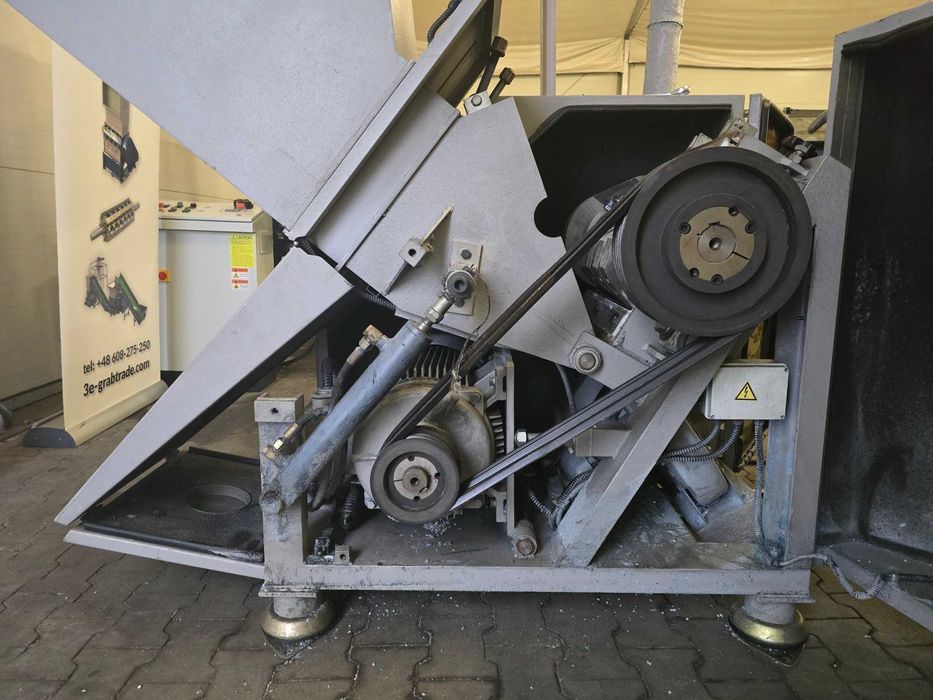 Młyn rozdrabniacz Herbold ML 32/42 moc 18.5kW+taśmociąg+detektor