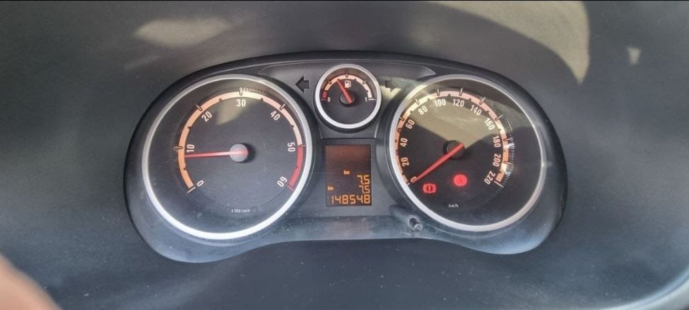 Opel Corsa D 1.7 1/4 em portugal