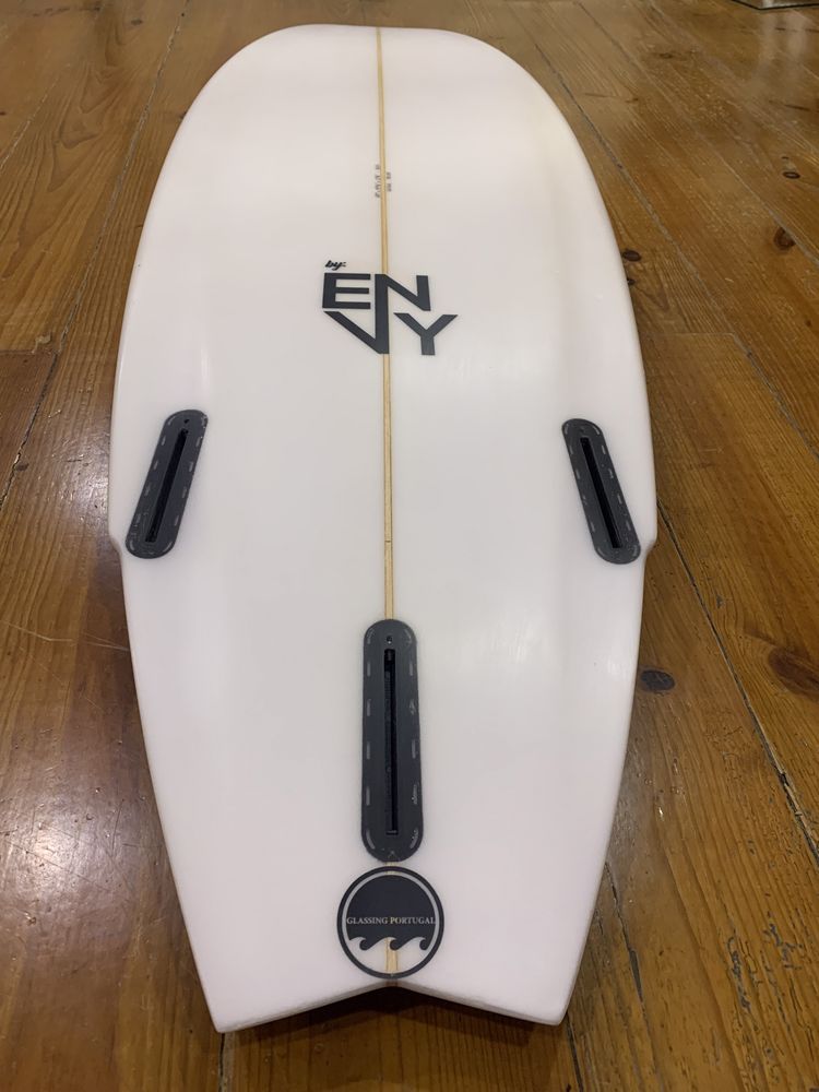 Prancha de surf ENVY 6’0. Nova