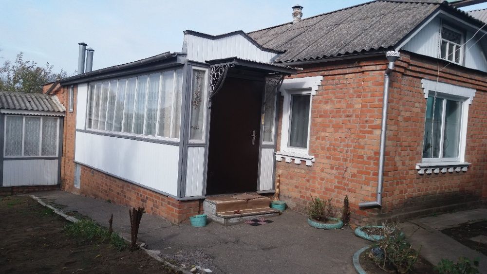 Продаж будинку (2 будинки на одному подвір'ї) у м.Ромни